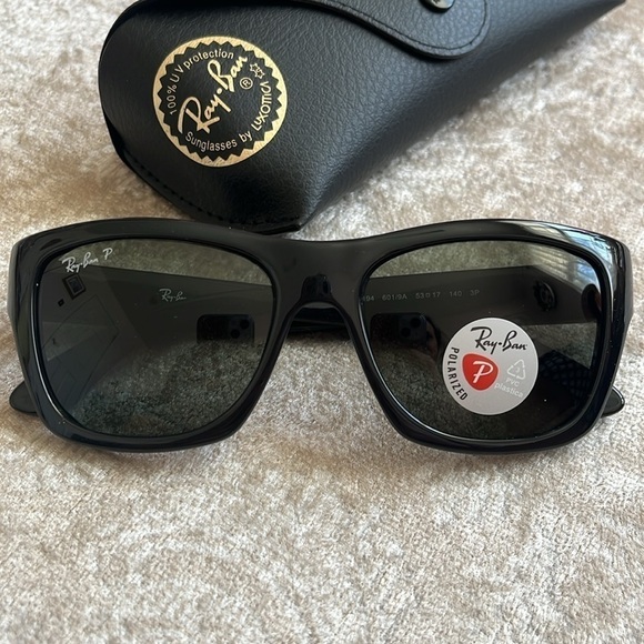 Brand New Ray-Ban Polarized Square Sunglasses Polished Black Frame Green Lens main image 13
